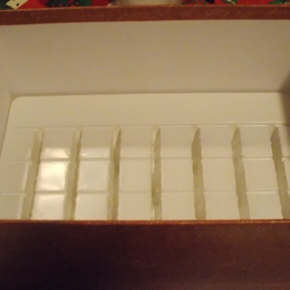 NWT photo storage box with accessories - Picture 3 of 5